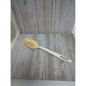 Vintage Tailor Made Products Slotted Spoon #2 Almond Nylon Plastic 11 1/2"